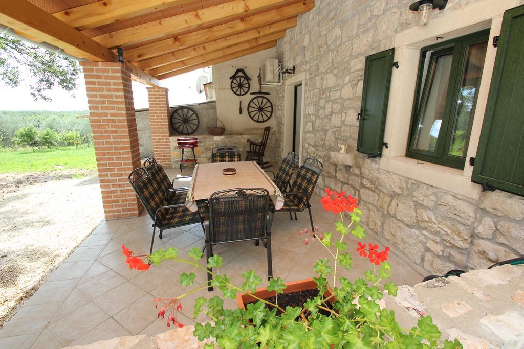 Holiday Home Vinkovic Porec Bagian luar foto