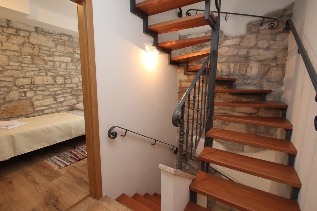 Holiday Home Vinkovic Porec Bagian luar foto