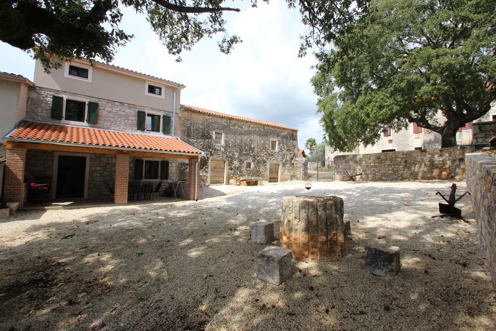 Holiday Home Vinkovic Porec Bagian luar foto